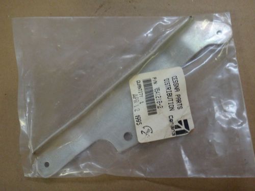 Cessna 172 rh main wheel pant stiffener pn 0541218-2  nos