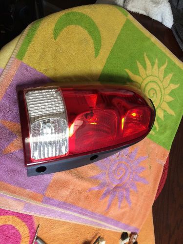 2005-2009 pontiac montana left lh driver side tail light oem*