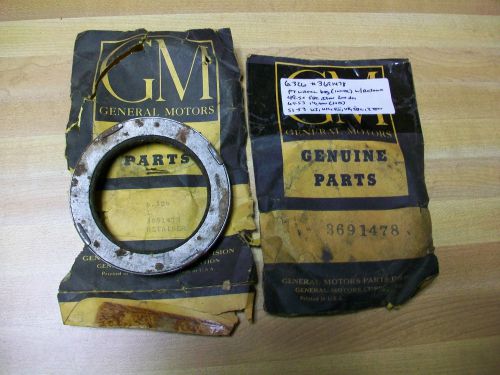 2 nos 1949 - 1953 chevrolet big truck front wheel bearing seals # 3691478