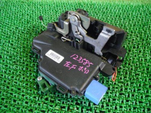 Volkswagen polo 2003 door lock solenoid  [8564551]