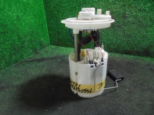 Fiat grande punto 2007 fuel pump [8120600]