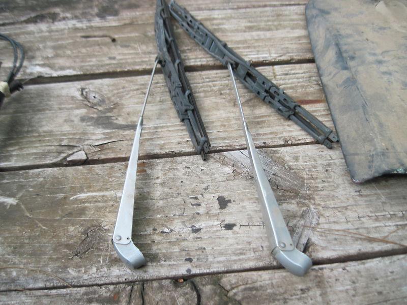 1975,1976,1977,1978 mustang ii windshield wiper arms, used