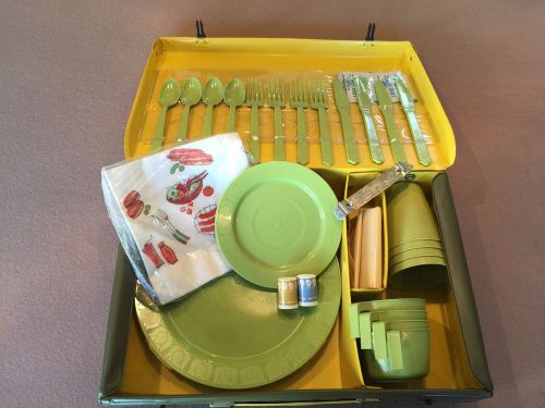 Vintage rare nos 1950s-1960s accessory auto picnic suitcase chevrolet ford mopar