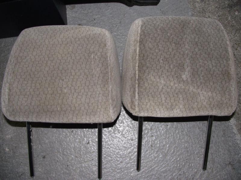 03 04 05 06 07 08 corolla oem front seat headrest pair