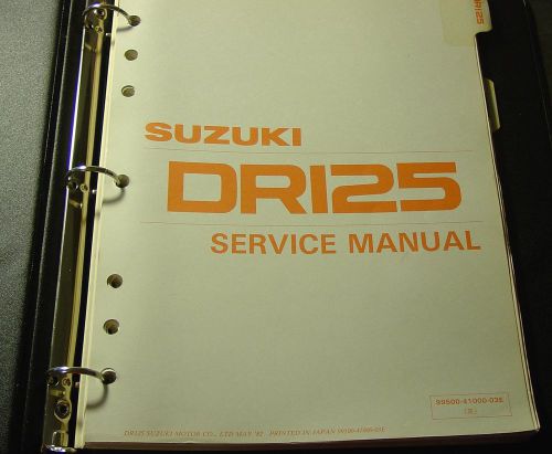 Suzuki motorcycle dr125 service manual binder &amp; supplement manual  (050)