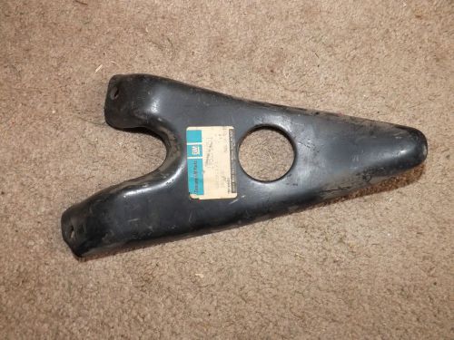 Nos small block chevy upper intake to a/c compressor bracket # 6271051