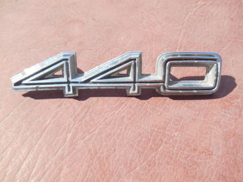 Dodge plymouth mopar 440 emblem  driver quality  w pitting