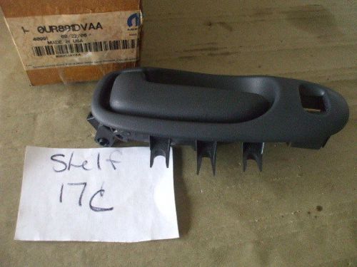 &#034;new&#034; mopar sebring stratus left door handle   pn 0ur891dvaa  (shelf 17c)