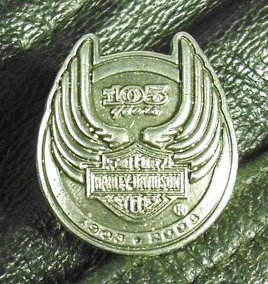 105th anniversary 2008 h-d harley-davidson motorcycle biker jacket  hat pin 1004