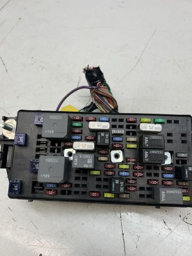 2008 cadillac dts rear seat fuse box panel 2008