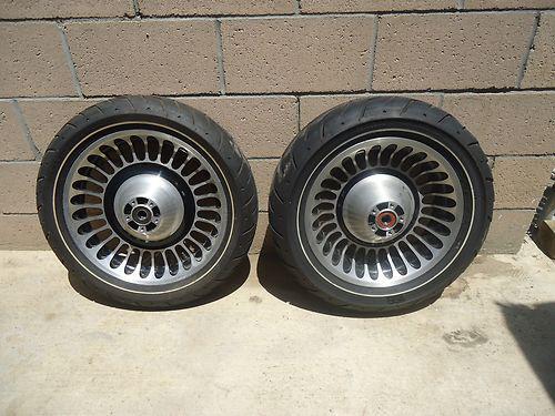 Harley davidson '09-'13 oem 28 spoke touring wheels with tires no reserve