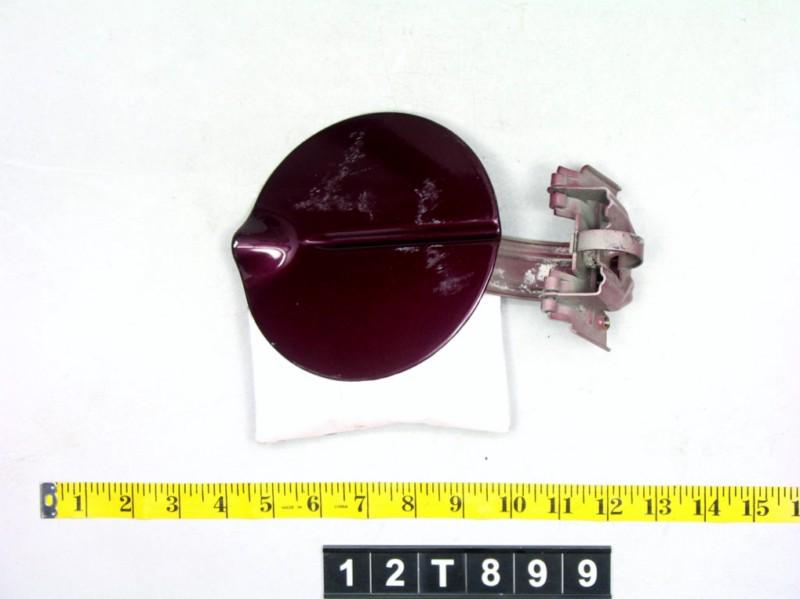 02 pt cruiser fuel filler door lid gas tank cover cap oem maroon 12t899