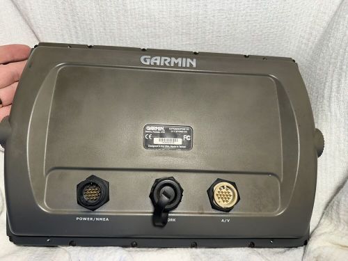 Garmin gpsmap 3210 marine chart plotter display