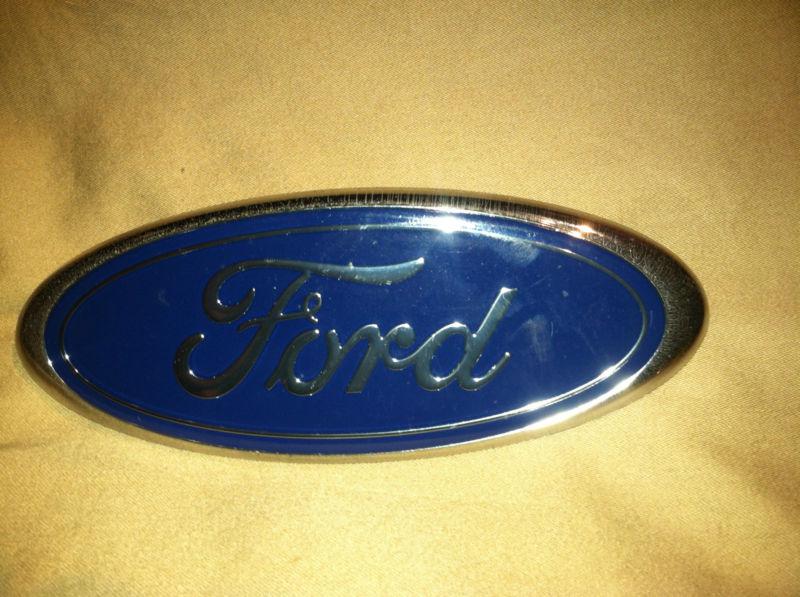 2007-10 ford explorer oem front grille emblem