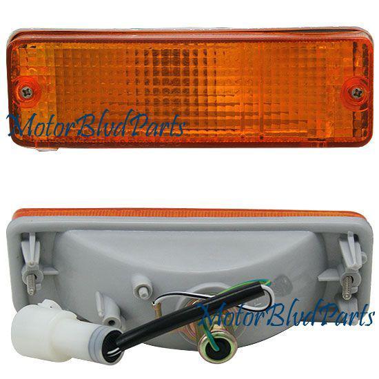 84-88 toyota pickup bumper signal light passenger right