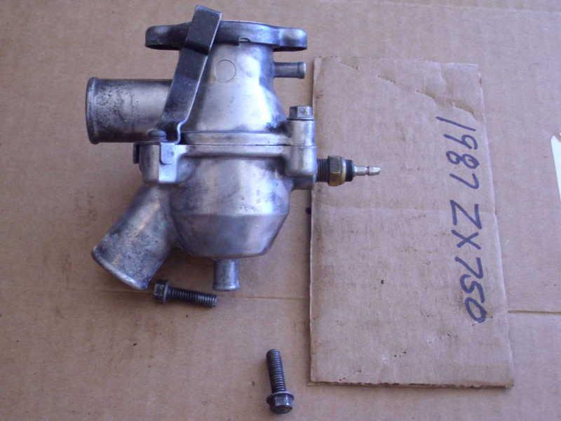 Kawasaki  zx-750 1987, thermostat housing, thermostat, sensor