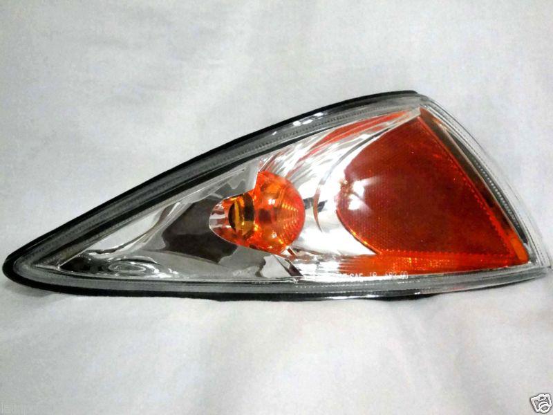 Chevy 00 cavalier front corner turn signal park light lamp r h passengerside new