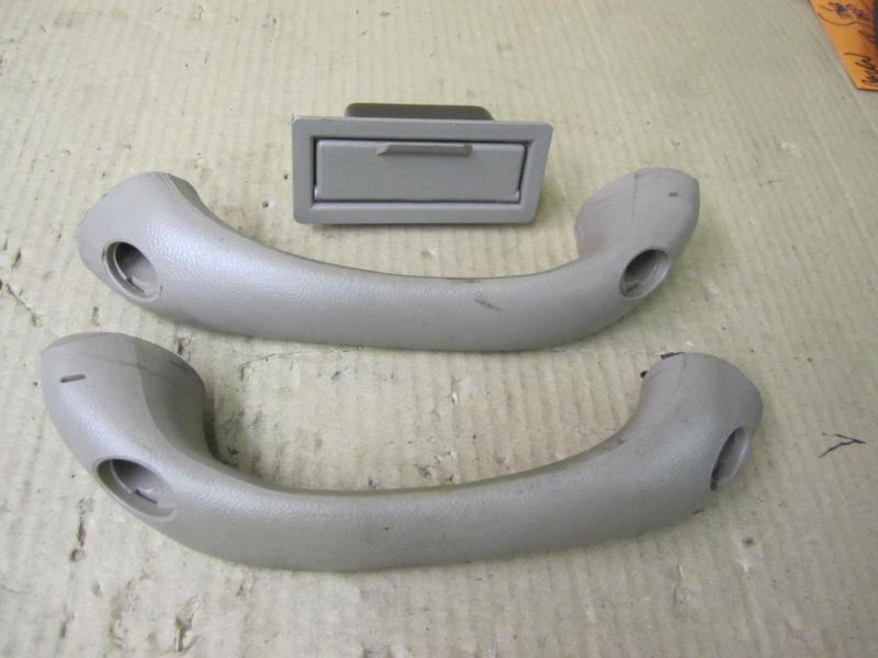 Buick riviera 96 1996 interior door pull set tan oe rh & lh