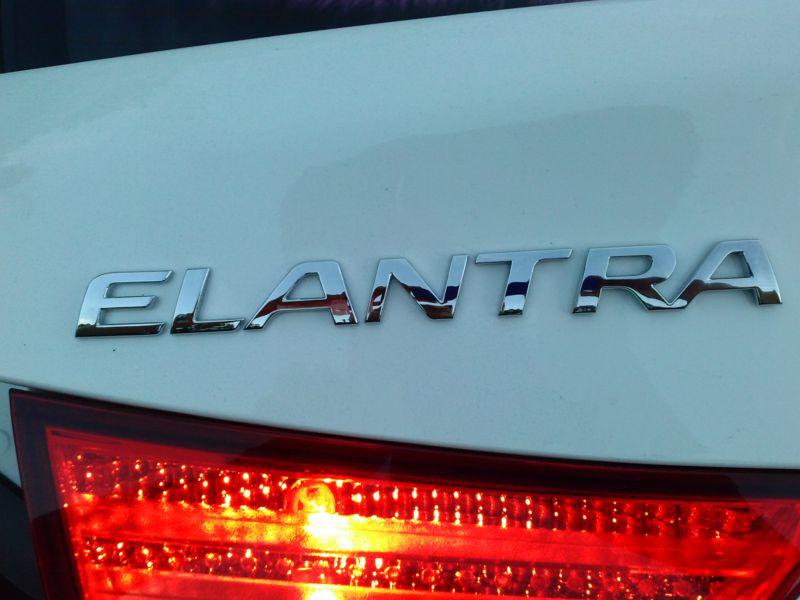  hyundai elantra brand logo rear trunk label sharp 2012-2013