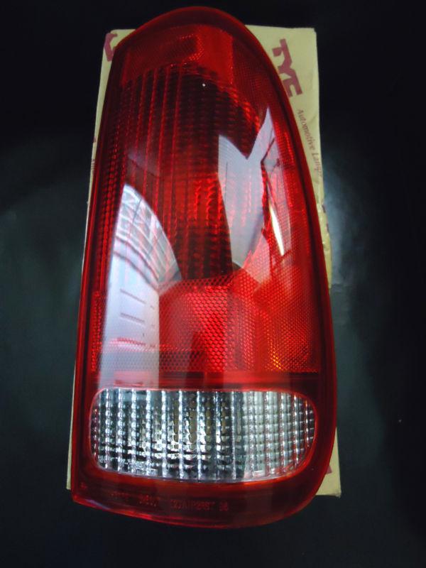 Tyc 11-3189-01 tail light assembly