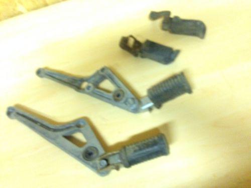 1980 yamaha maxim 1 set of foot pegs and mounts