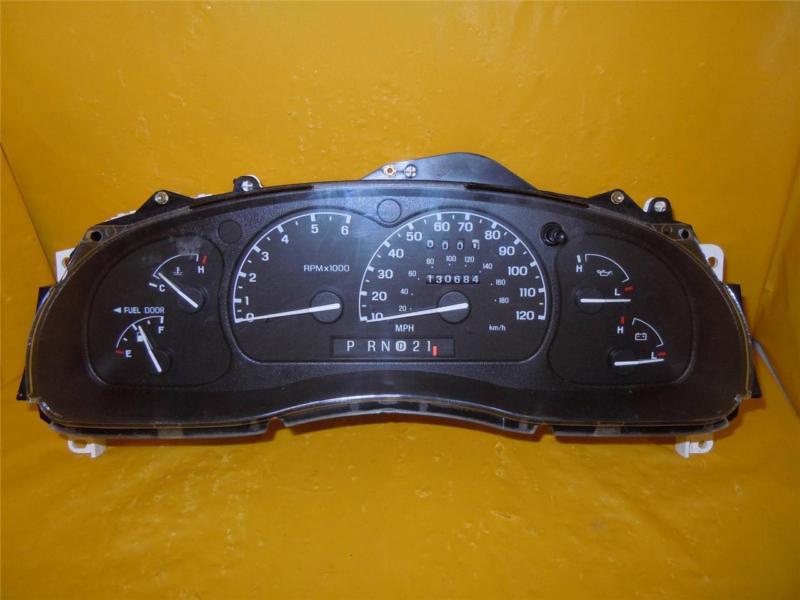 99 00 explorer ranger mountaineer speedometer instrument cluster dash 130,684