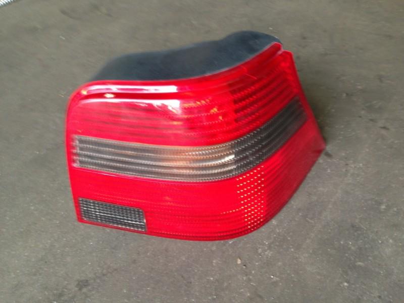 Vw golf r32 right tail light mk4 00-05 gti jetta gli oem