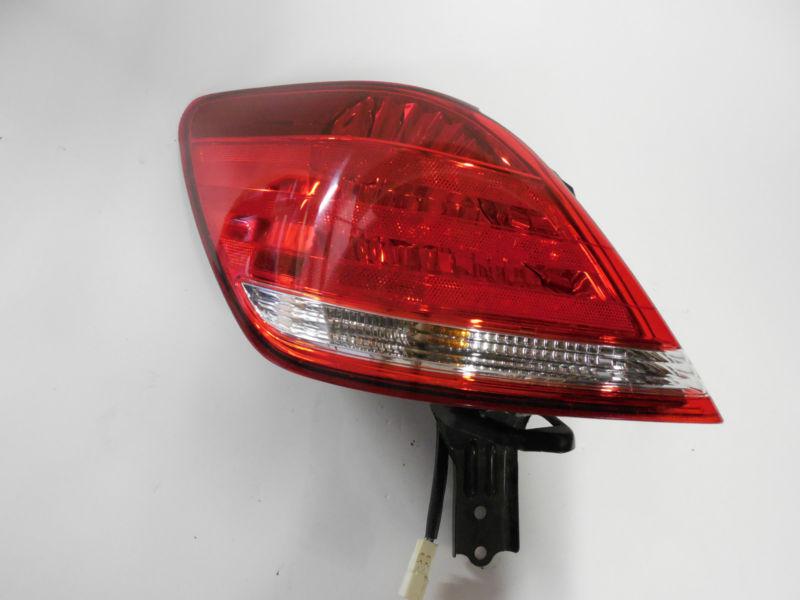 05 06 07 08 09 2010 toyota avalon oem left tail light nice!