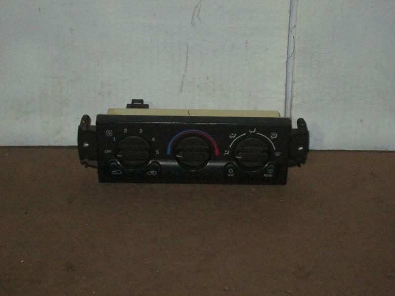 2000-2002 silverado 1500 a/c climate control oem ng2717 15753263