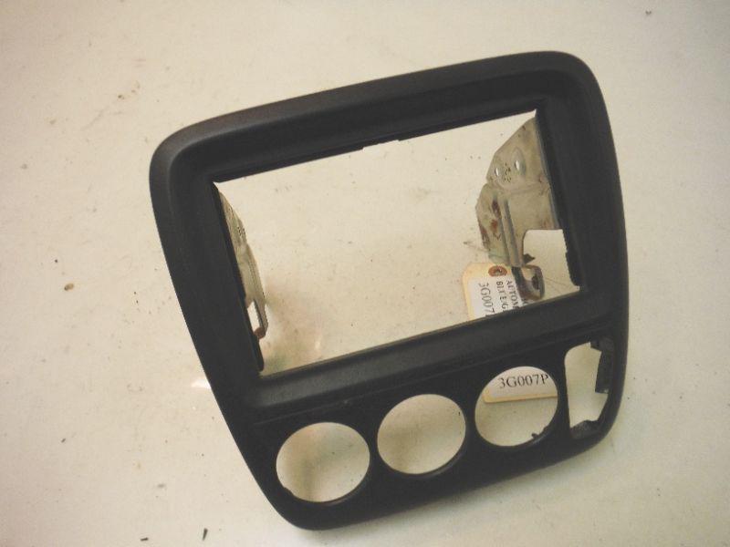 1997 honda crv 4wd radio bezel climate control face plate oem