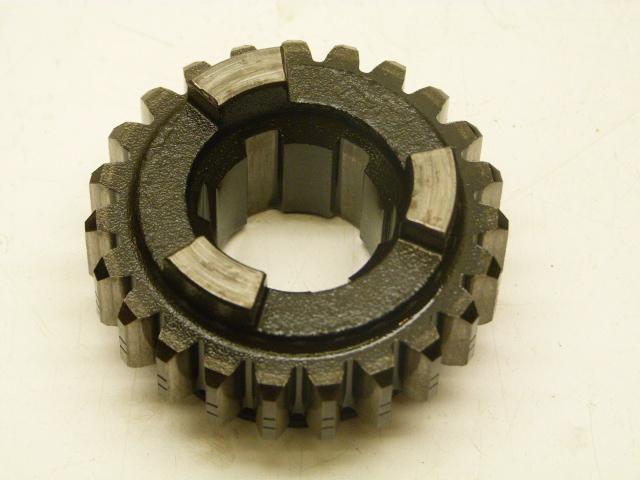 81 yamaha xs650 xs650h tranmission part 4th gear wheel pt# 2561724102 