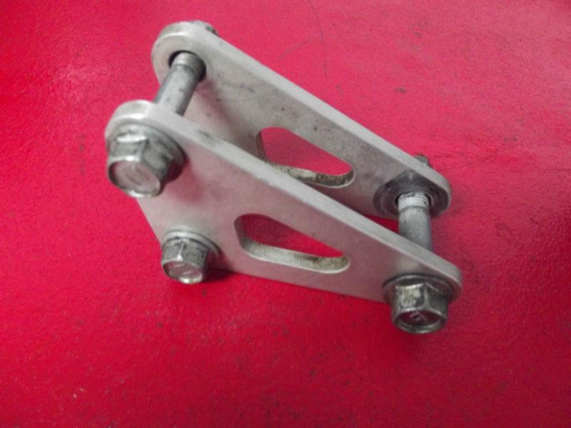 Suzuki rm250 rm 250 engine cylinder head frame mounts brackets 97 1998 1999 2000