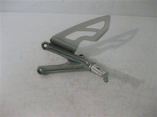 06-08 triumph daytona 675 left rearset bracket rear peg