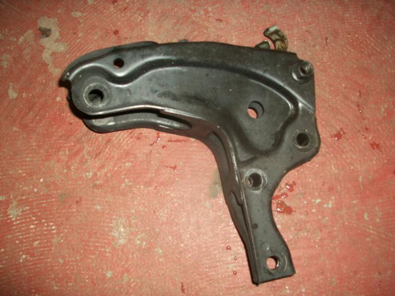 92 93 94 95 96 honda prelude manual 5spd rear transmission bracket 92-96 oem