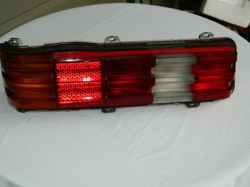 Mercedes w123, 300d, 240d rear left drivers side tail light lamp assembly 