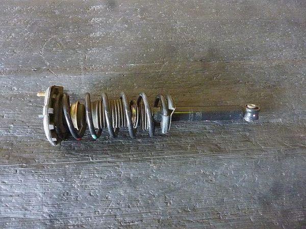 Nissan cefiro 2002 rear right strut [3550310]