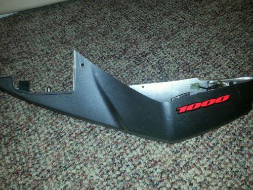 Suzuki gsxr 1000 left tail fairing cowl black mid  2005 2006 oem great price