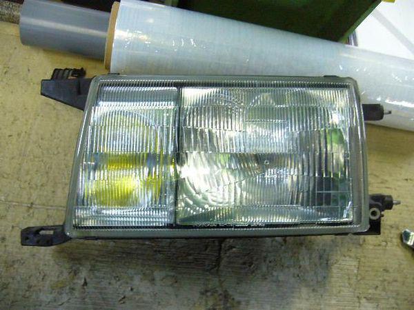 Toyota crown 1992 left head light assembly [0210900]