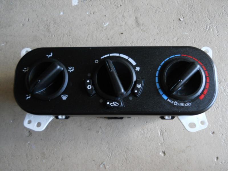 2008 dodge caliber oem a/c and heater control