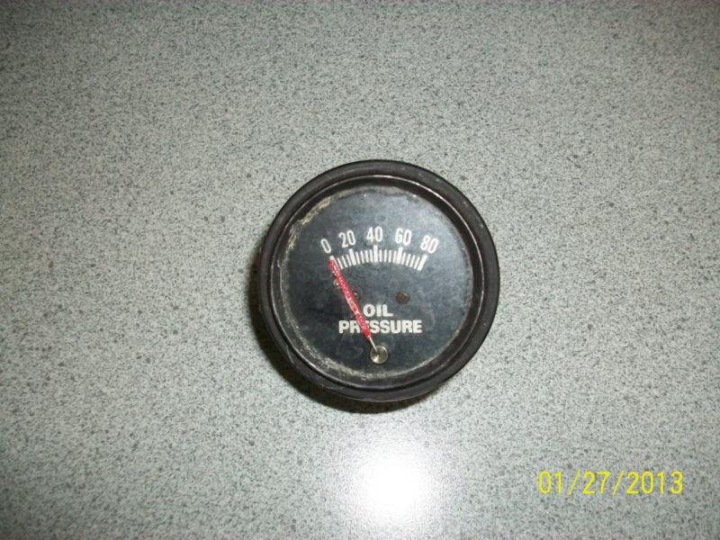 Oil pressure gauge