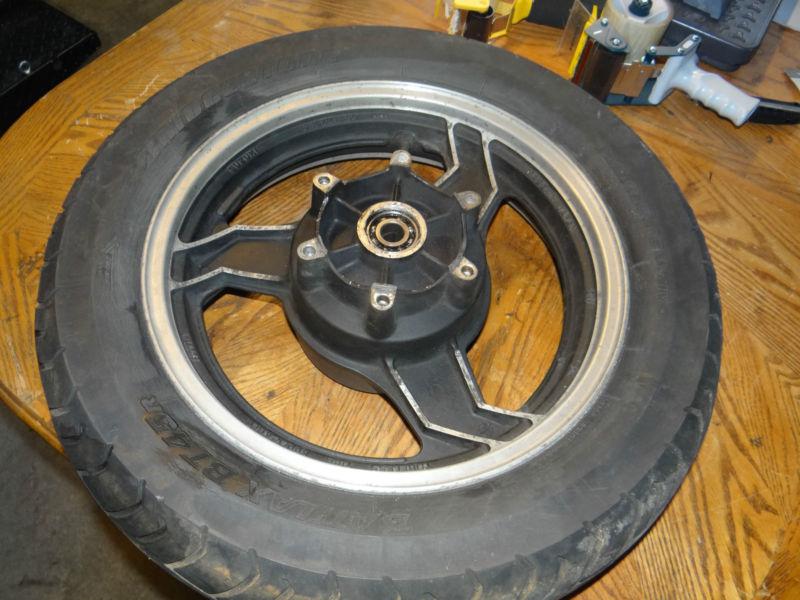 91_suzuki gsx1100f_gsx 1100 katana_88-93_rear wheel_rim_pirelli tire