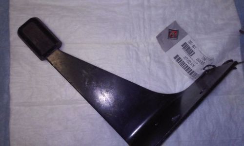 International truck hood bracket support, oem# 3514021c6