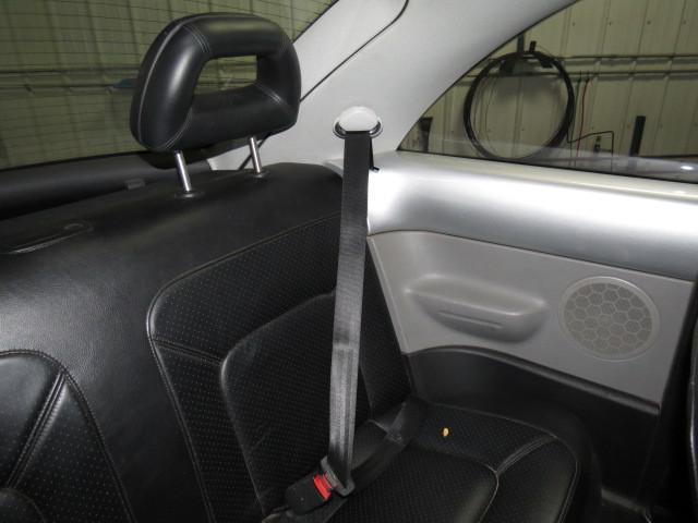 1999 volkswagen beetle rear seat belt & retractor only lh driver black