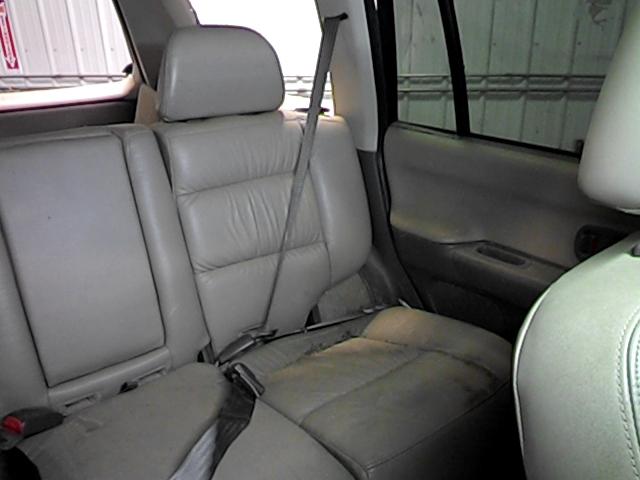 2000 mitsubishi montero sport rear seat belt & retractor only center tan