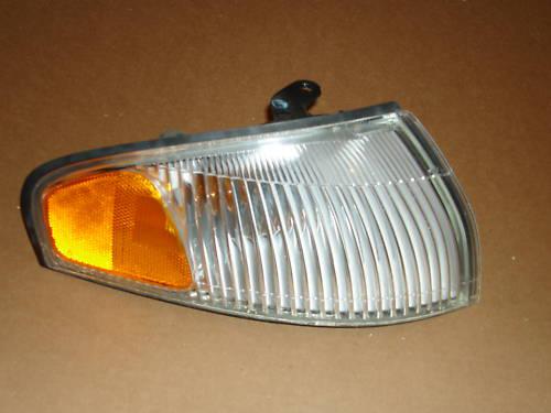 98-99 mazda 626 right side, corner signal marker lights