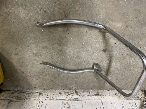 Suzuki gt750 bumper-grab bar 94710-31000