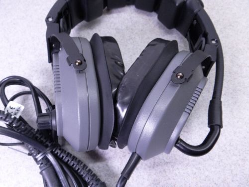 Telex echelon 20 full cushion aviation pilots headset noise canceling microphone