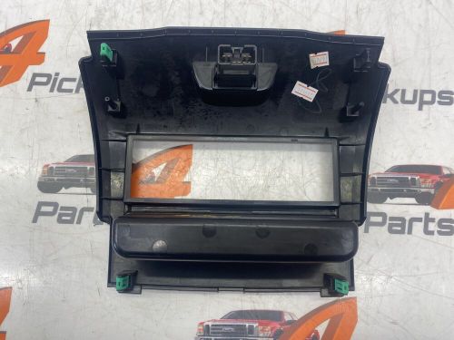 2014 isuzu d-max eiger radio surround with hazard switch 2012-2021