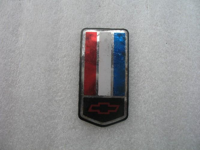 1999 chevrolet camaro front emblem logo badge oem 93 94 95 96 97 98 99 00 01 02