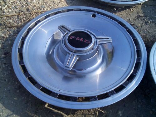 1967 pontiac original 4 spinner hubcaps very nice condition  free shipping